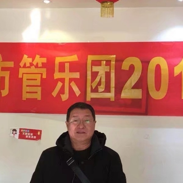 大地神鹰的第一张照片--河北父母相亲团