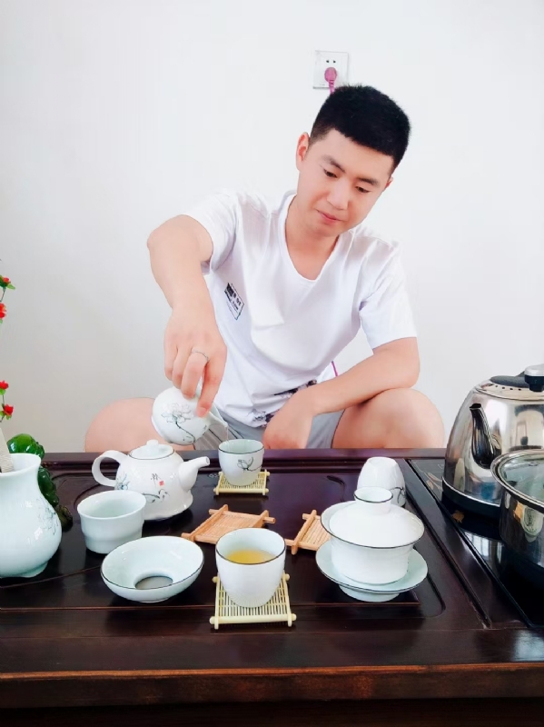 日月的第二张照片--河北父母相亲团